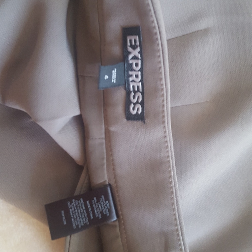 Express skirt - Picture 3 of 3